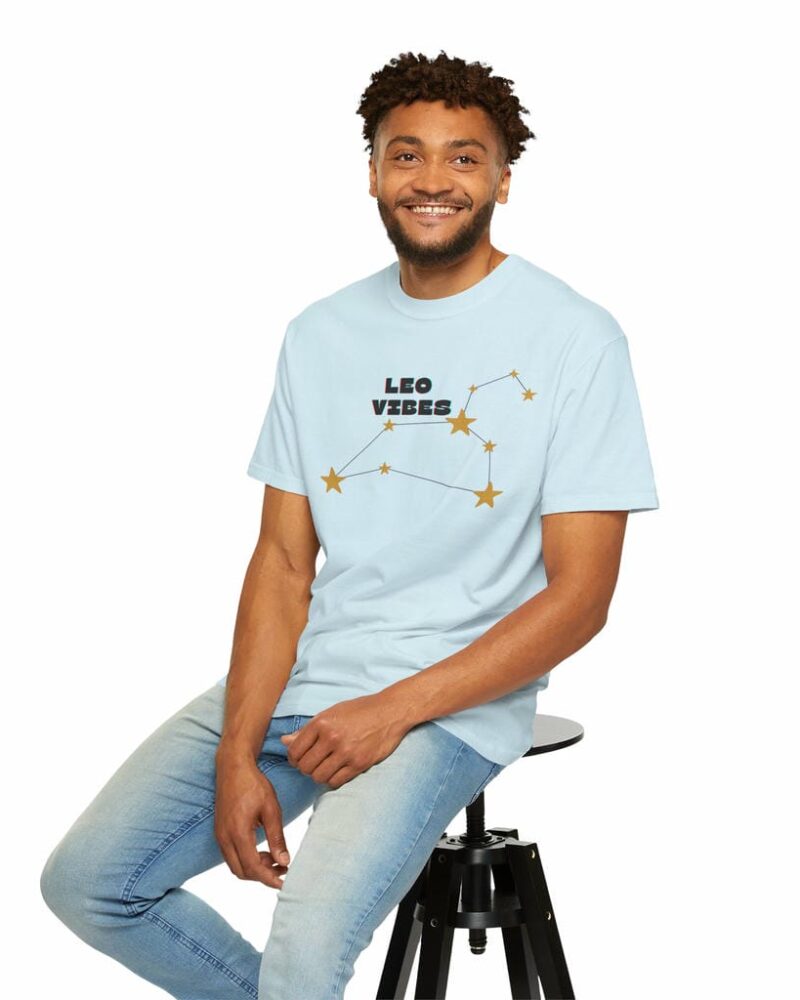 Leo Vibes T-shirt - Unisex