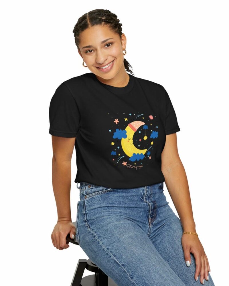 Starry Eyed Moon T-shirt - Unisex